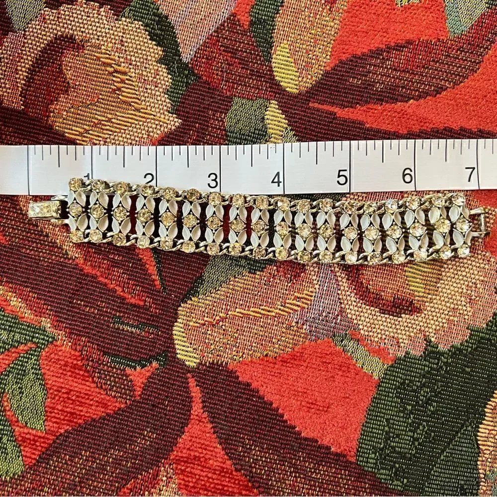 Vintage Silver Rhinestone Petal Link Bracelet